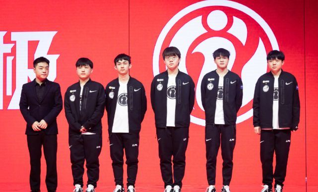 他会用身体 他会用身体